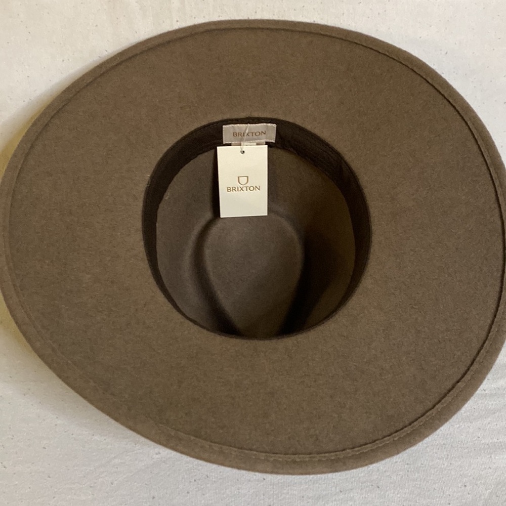 Hat - Picture 3 of 4